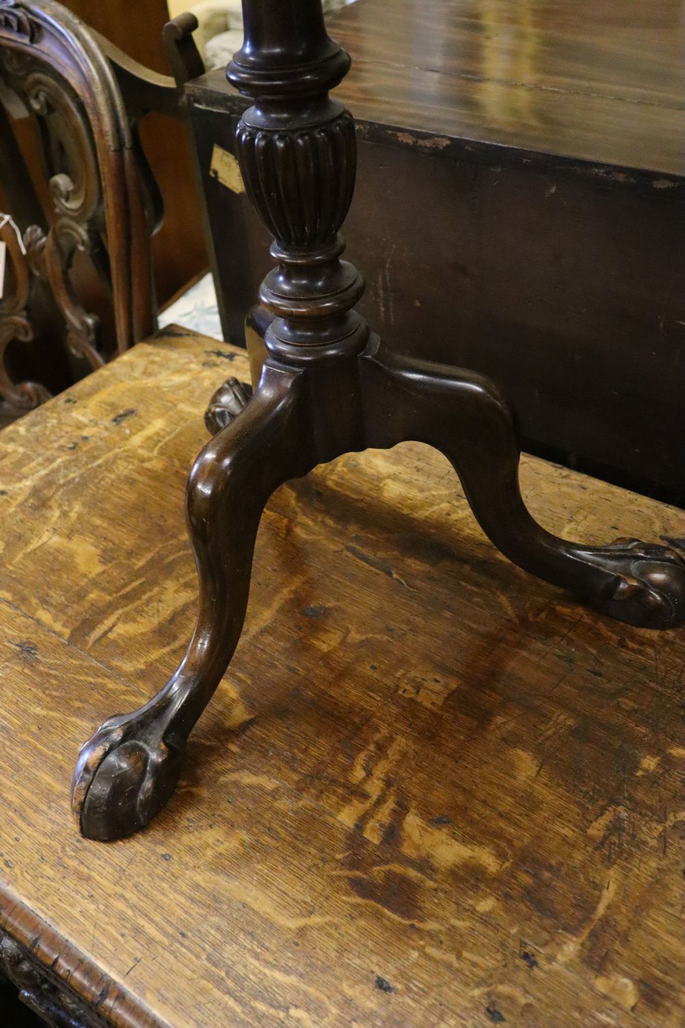 A Georgian style mahogany tilt-top table occasional table with piecrust top, width 56cm height 69cm